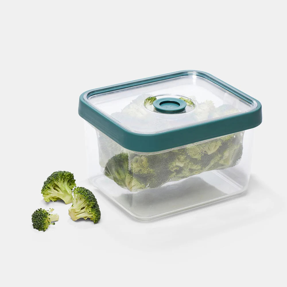 Fresh 'n Store Medium Produce Storage Container