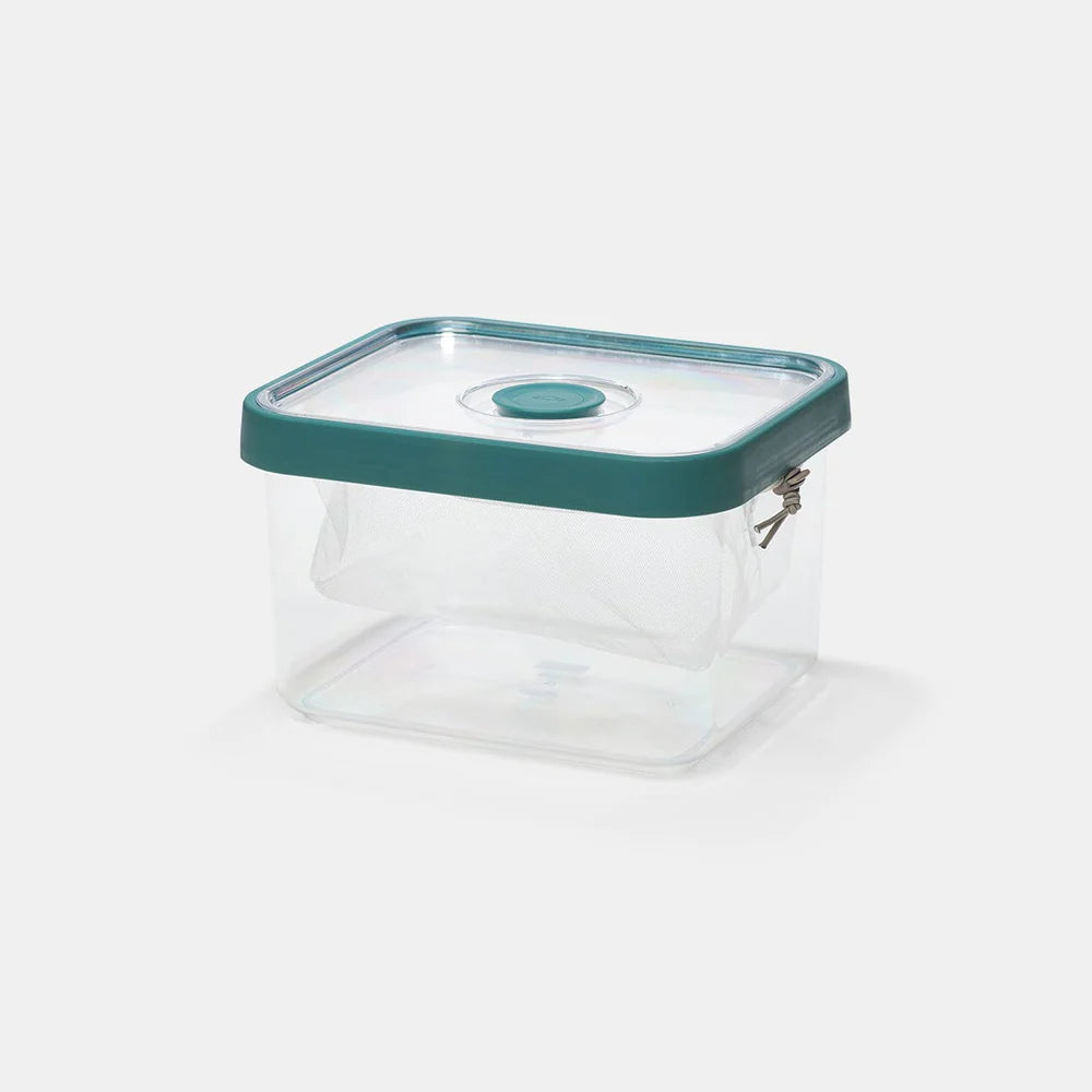 Fresh 'n Store Medium Produce Storage Container