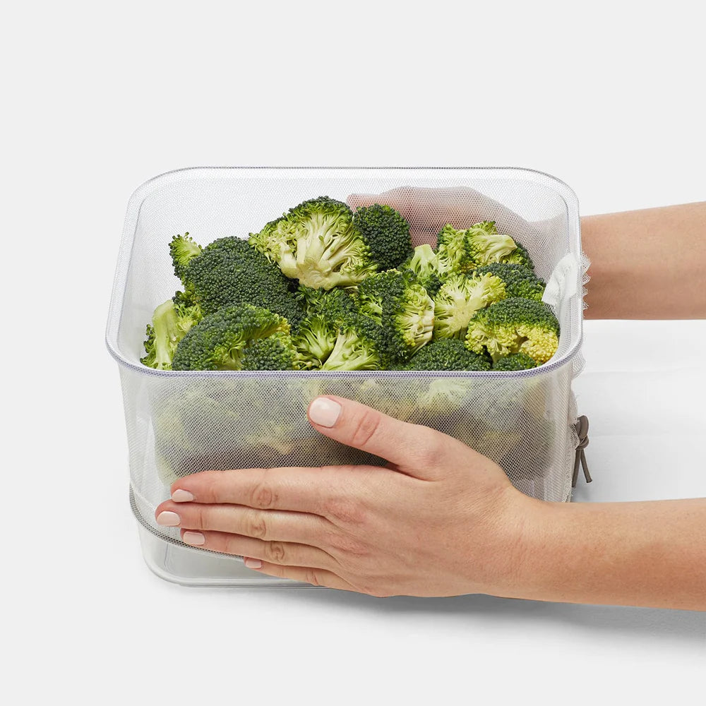 Fresh 'n Store Medium Produce Storage Container