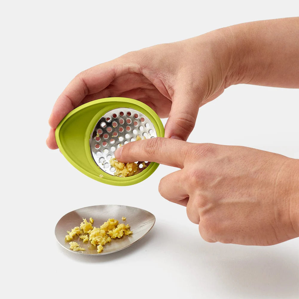 Peel 'n Grate Ginger Peeler + Grater